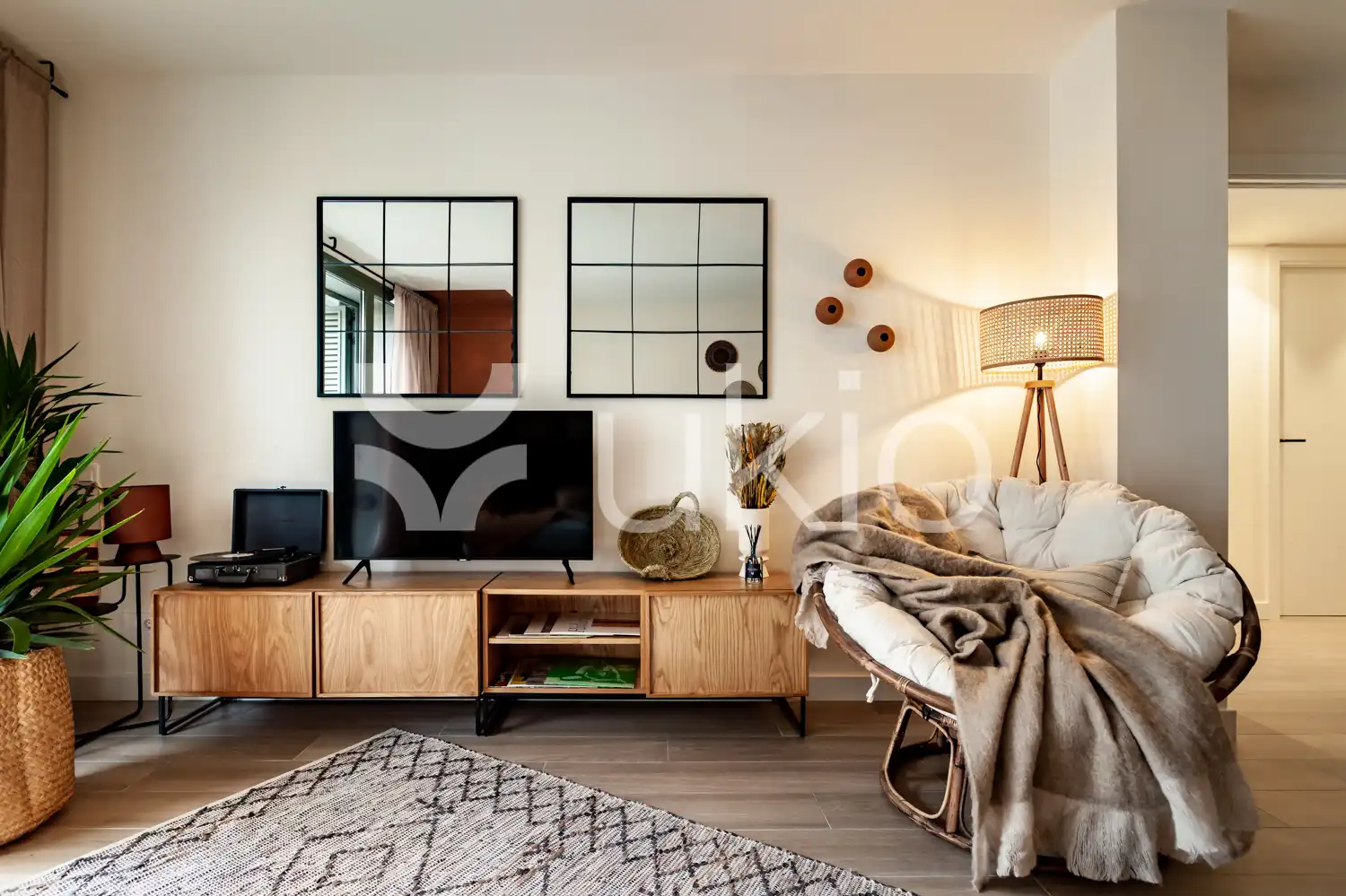 Apartamento con terraza en alquiler en Carrer de Rocafort, imagen 4