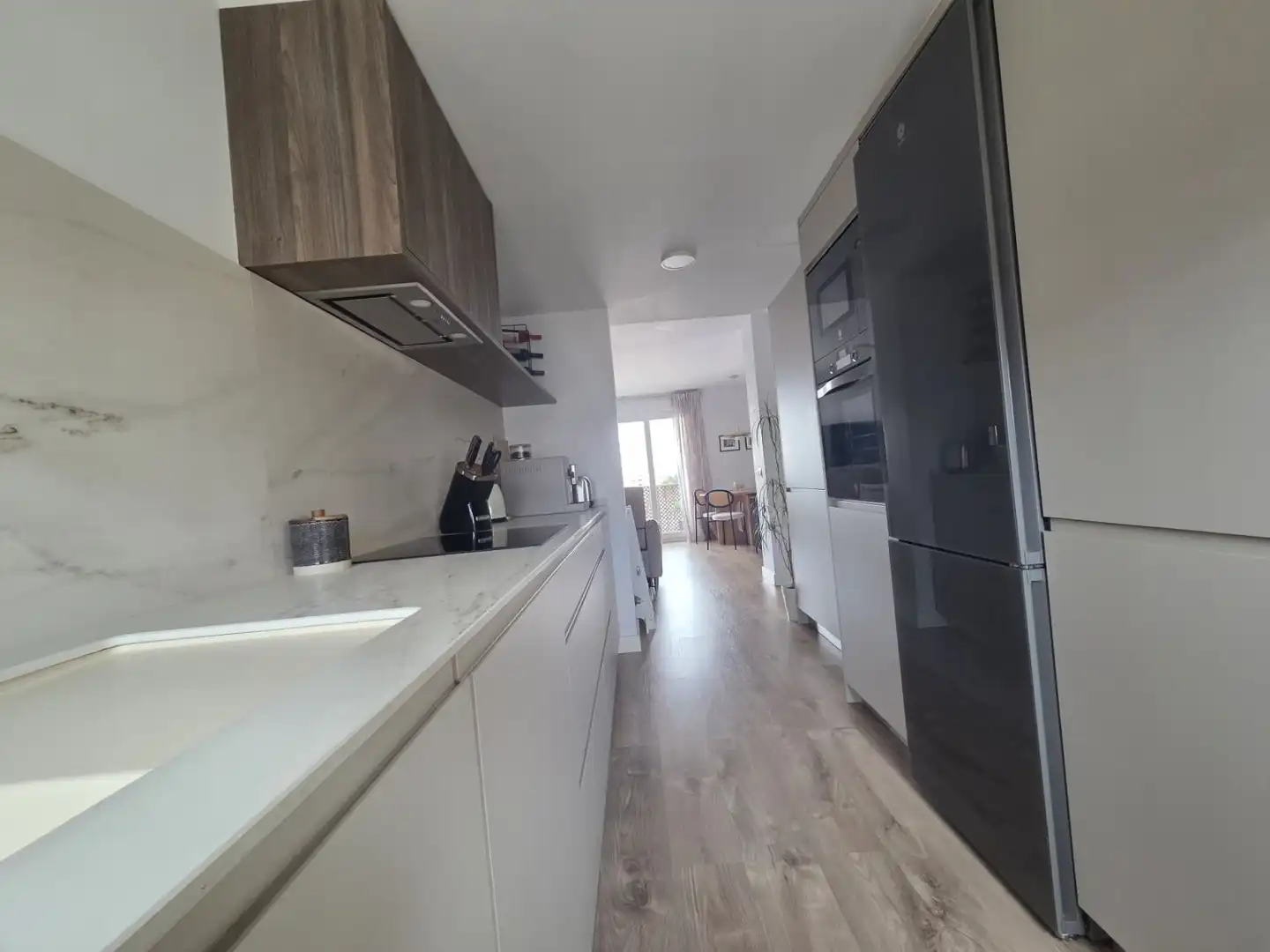 Kitchen of Flat for sale in Sevilla  with Air Conditioner and Terrace