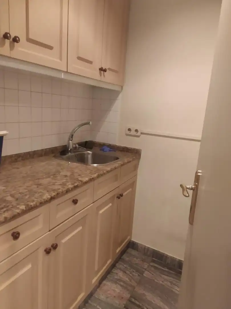 Küche von Wohnung zum Verkauf in A Coruña Capital  mit Klimaanlage, Heizung und Abstellraum