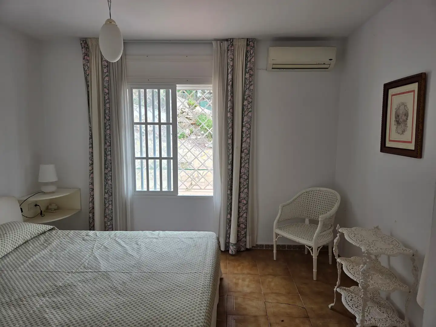 Habitación de Casa o chalet en venta en Vélez-Málaga con Aire acondicionado, Jardín privado y Terraza