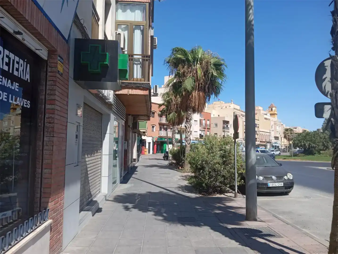 Vista exterior de Pis en venda en Almería amb Aire condicionat, Parquet i Moblat