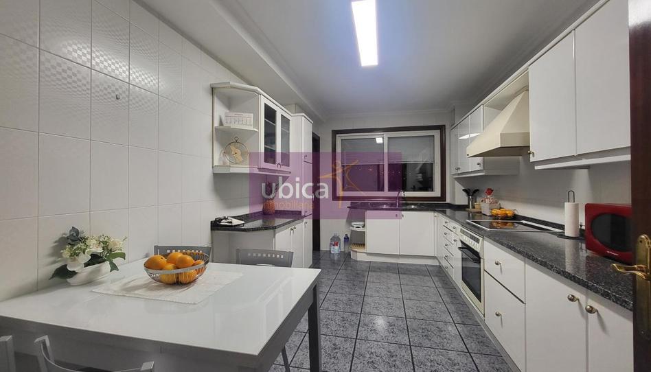 Photo 1 of Flat for sale in Lavadores, Pontevedra