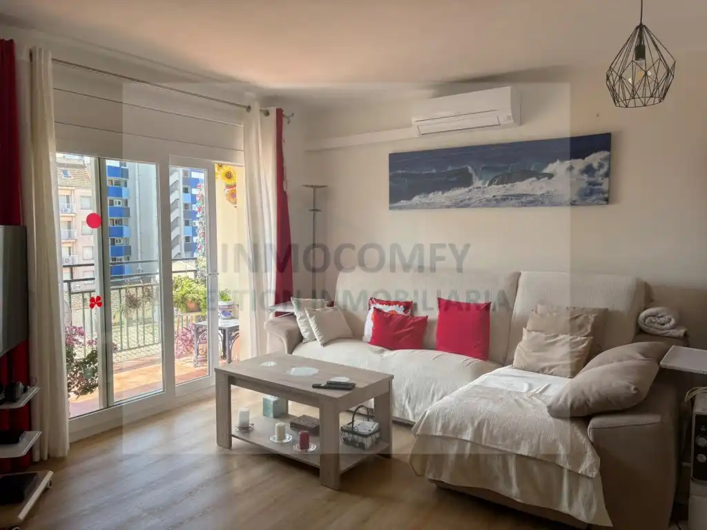 Living room of Flat for sale in Palamós