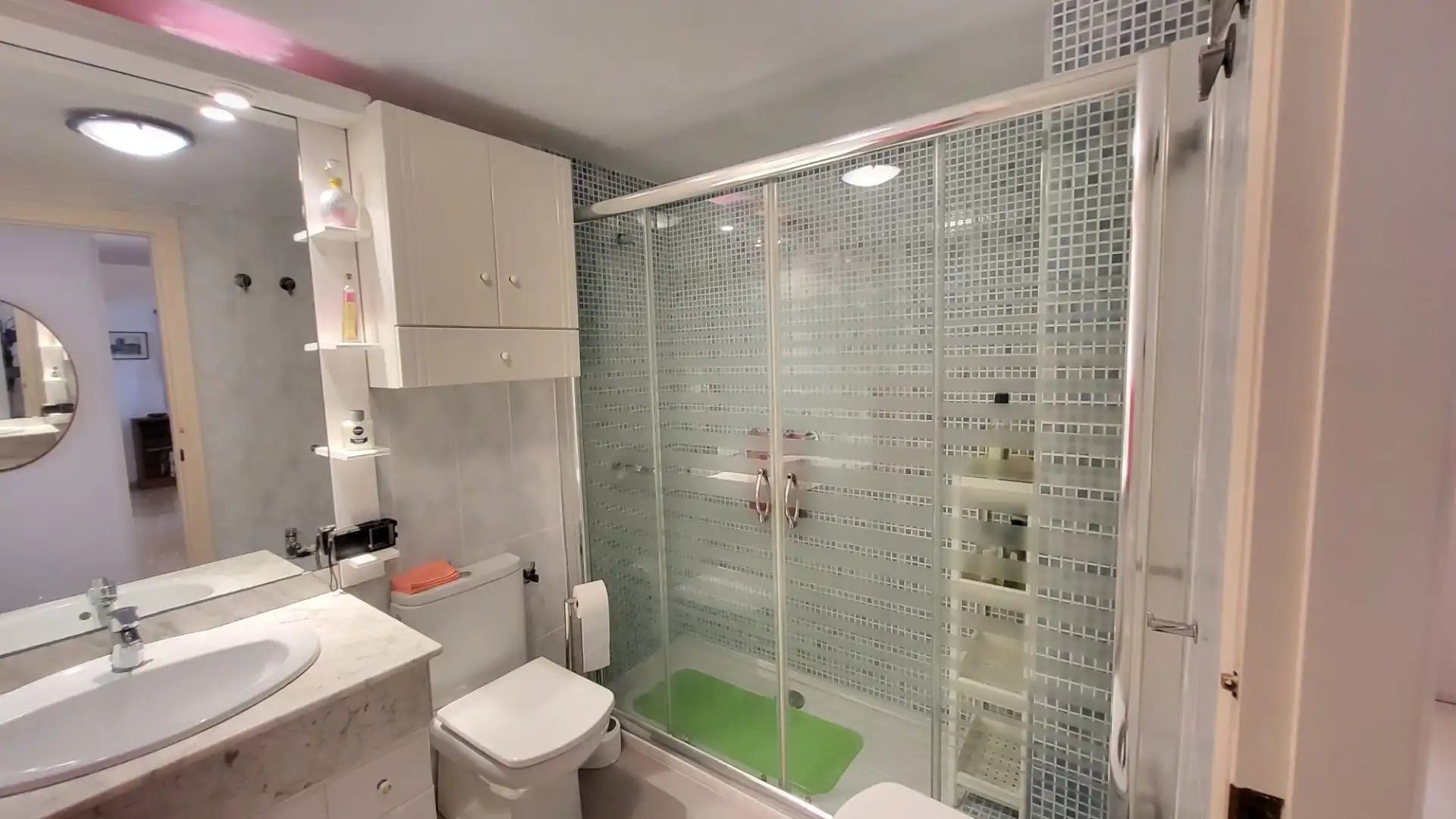 Bathroom of Flat for sale in Rincón de la Victoria  with Terrace, Furnished and Washing machine