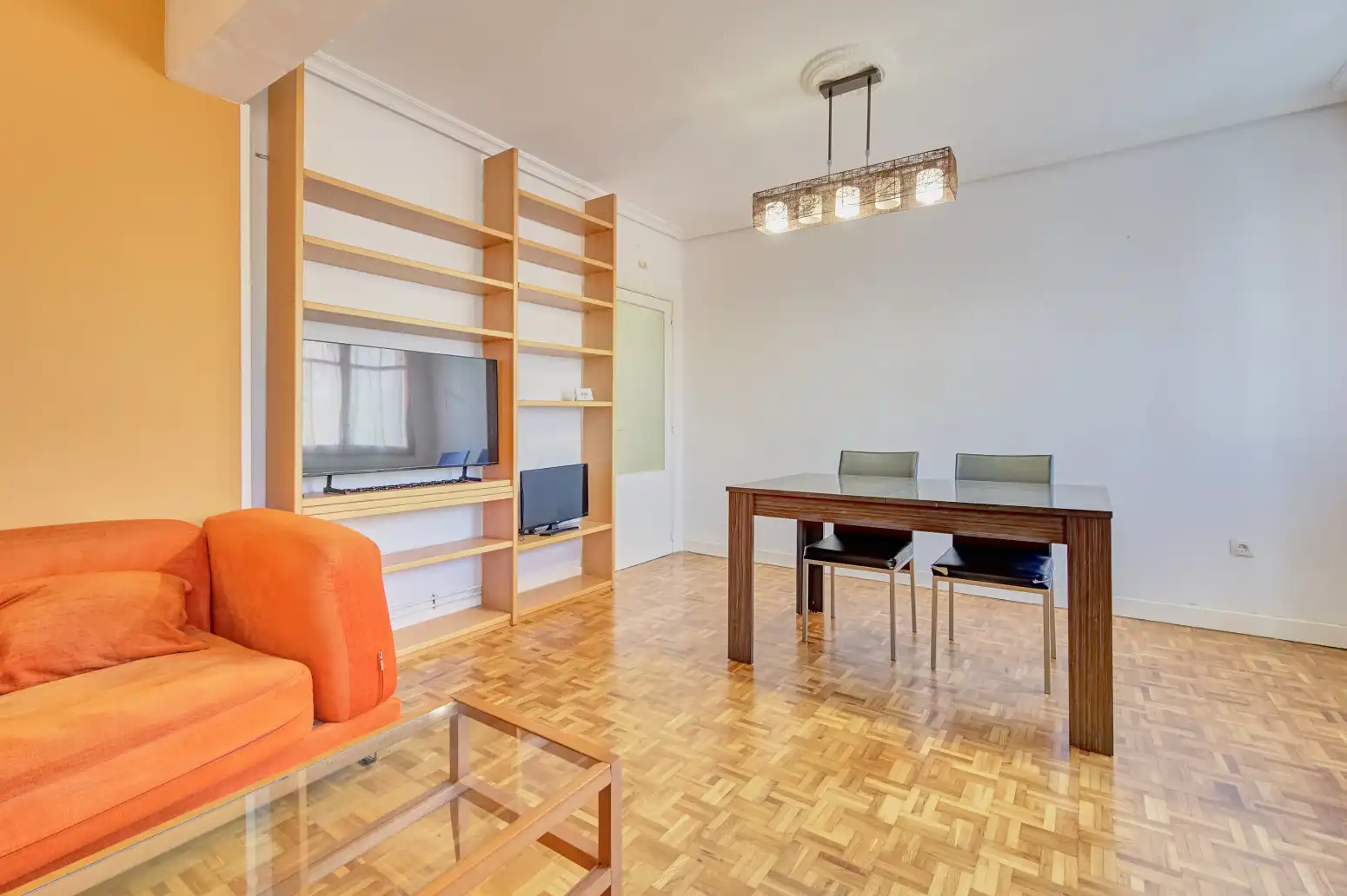 Living room of Flat for sale in  Pamplona / Iruña  with Heating and Parquet flooring
