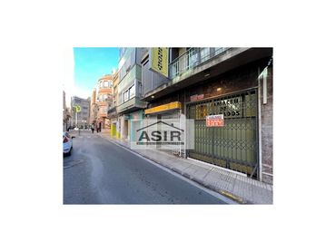 Locale commerciale in vendita a Casc Urbà