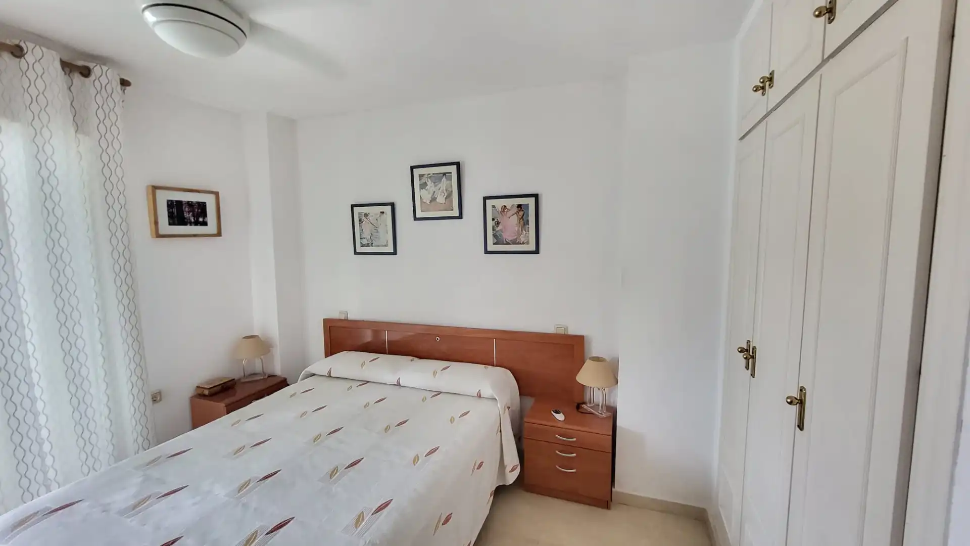 Bedroom of Flat for sale in Rincón de la Victoria  with Terrace, Furnished and Washing machine