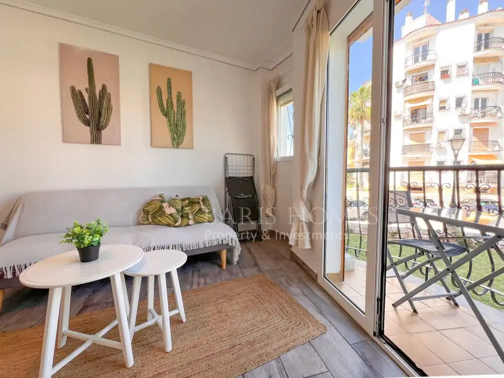 Terraza de Apartamento de alquiler en Dénia con Aire acondicionado, Jardín privado y Piscina