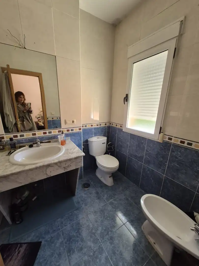 Badezimmer von Haus oder Chalet zum Verkauf in Poblete mit Heizung