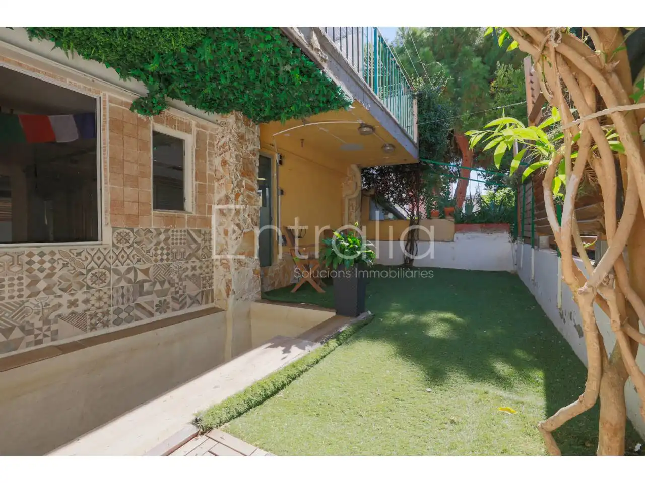 Casa con jardín en venta en Calle Oviedo