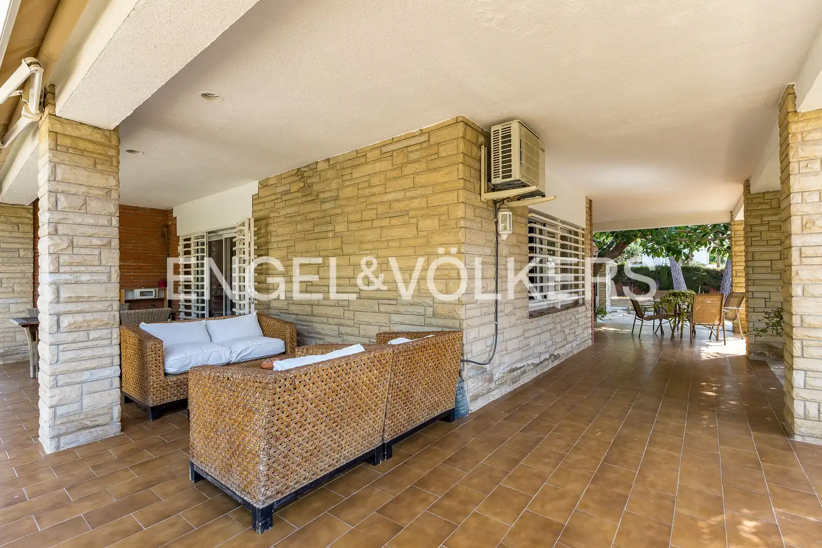 Terrassa de Casa o xalet en venda en Cubelles amb Aire condicionat, Calefacció i Parquet