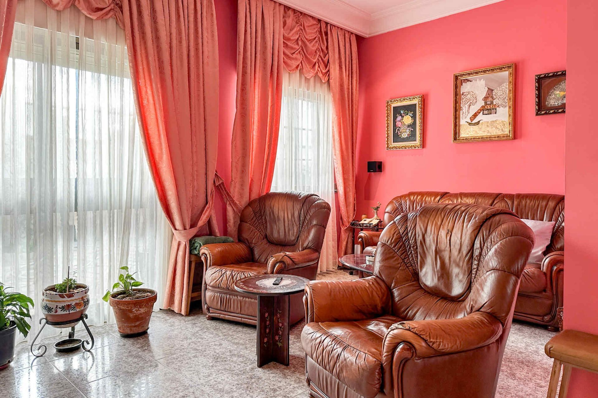 Living room of House or chalet for sale in Móstoles  with Air Conditioner, Terrace and Swimming Pool