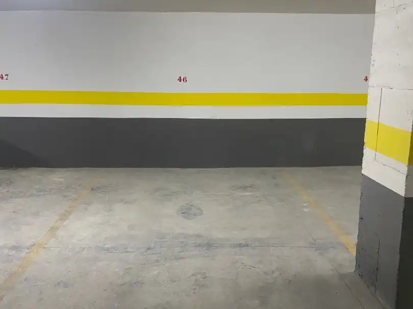Parkplatz von Garage zur Miete in Albacete