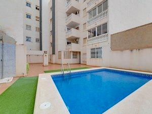 Piscina de Àtic en venda en Torrevieja amb Aire condicionat, Balcó i Piscina comunitària