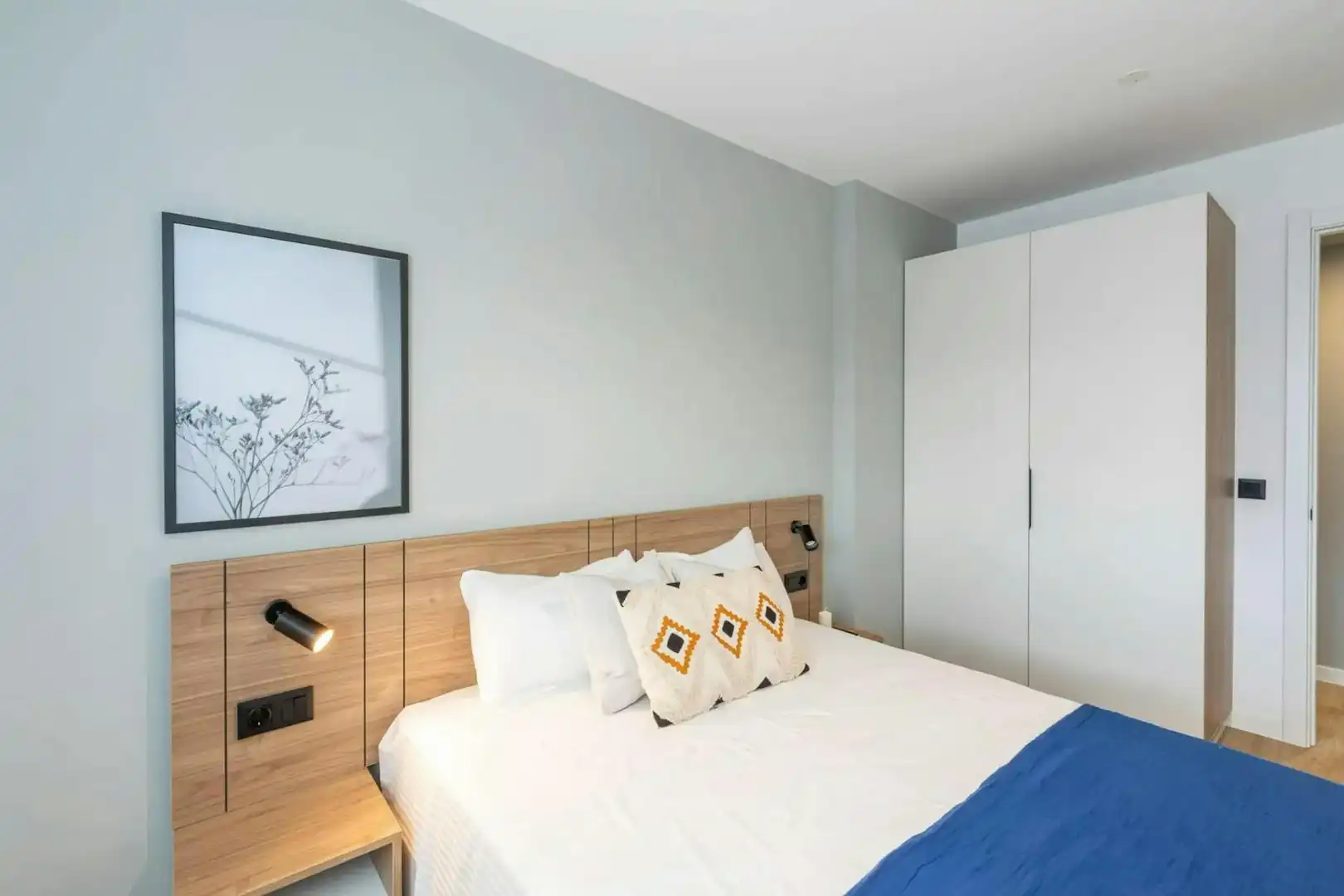 Bedroom of Flat for rent in Madrid  with Air Conditioner, Heating and Furnished