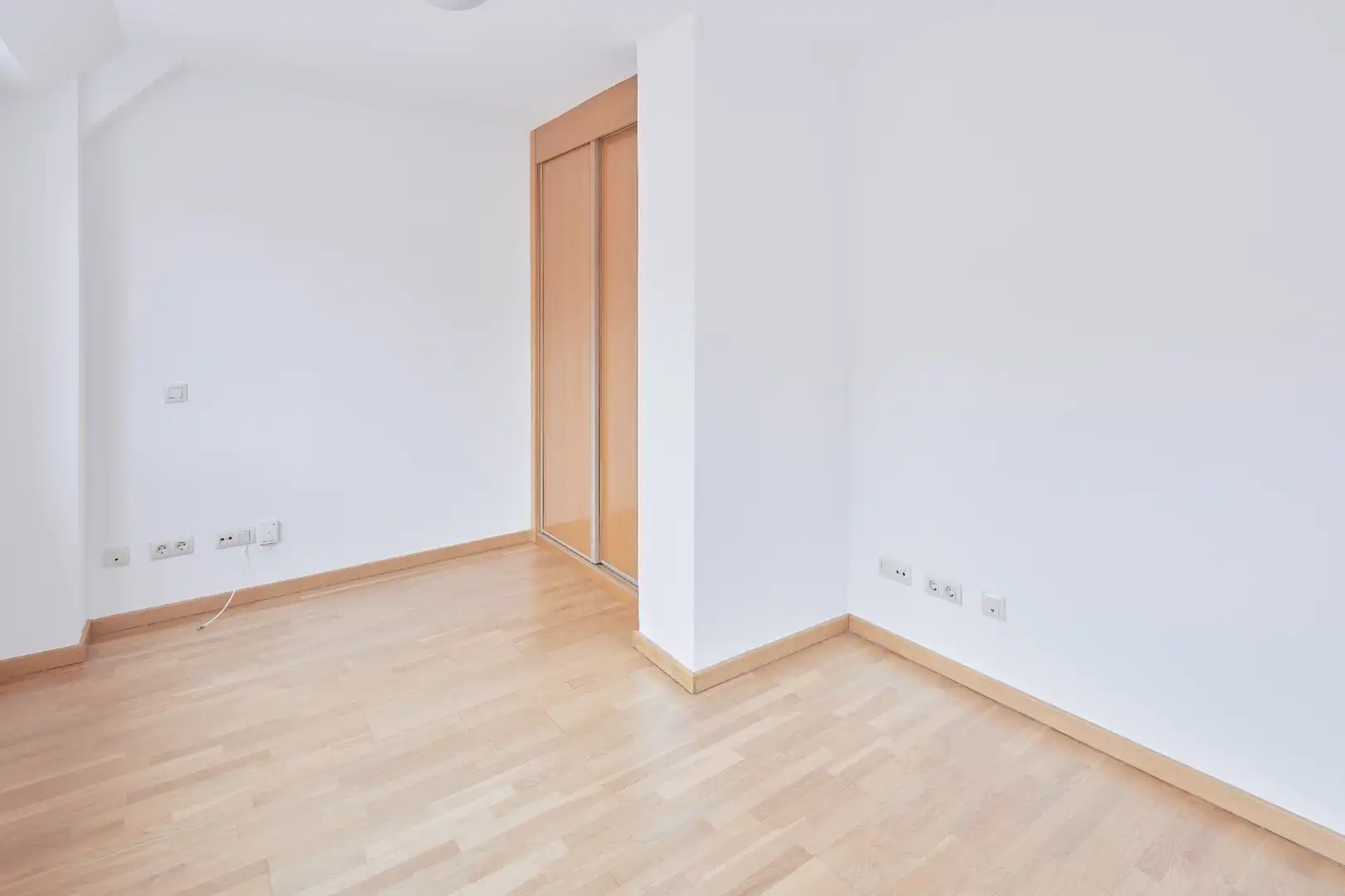 Bedroom of Attic for sale in Madrid  with Air Conditioner, Heating and Parquet flooring