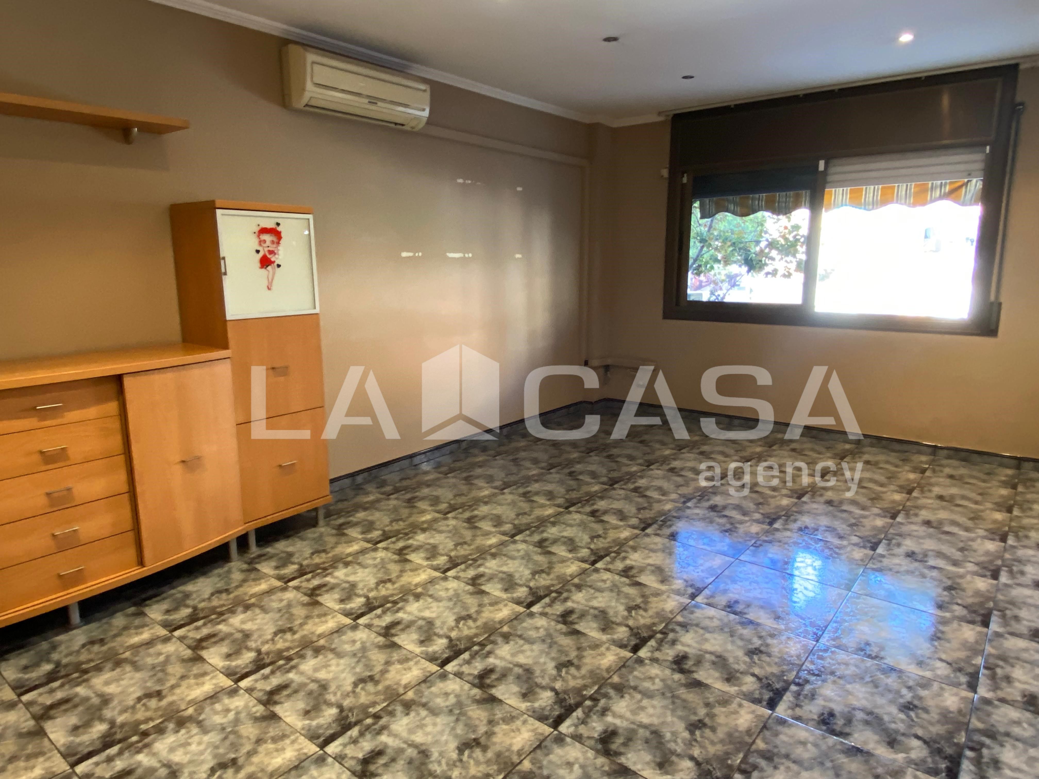 Flat for sale in Santa Coloma de Gramenet