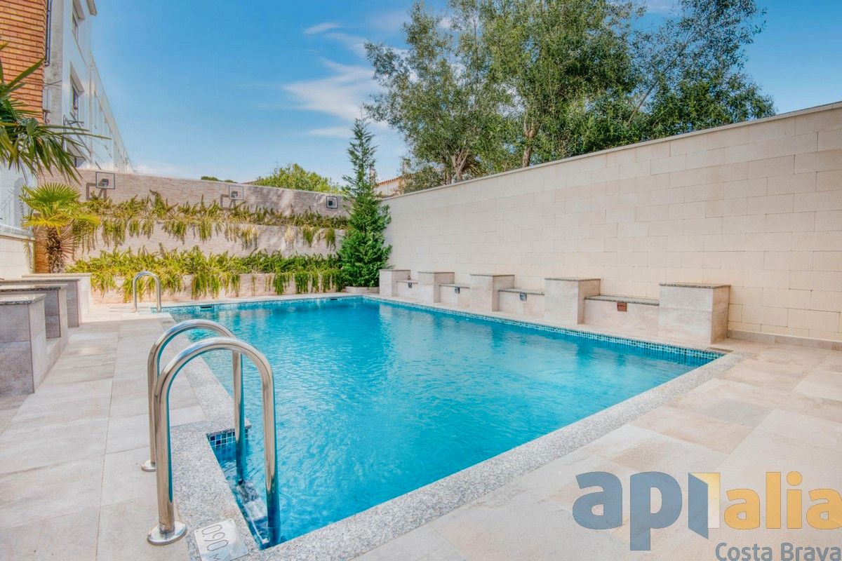 Swimming pool of Attic for sale in Castell-Platja d'Aro  with Air Conditioner, Heating and Terrace