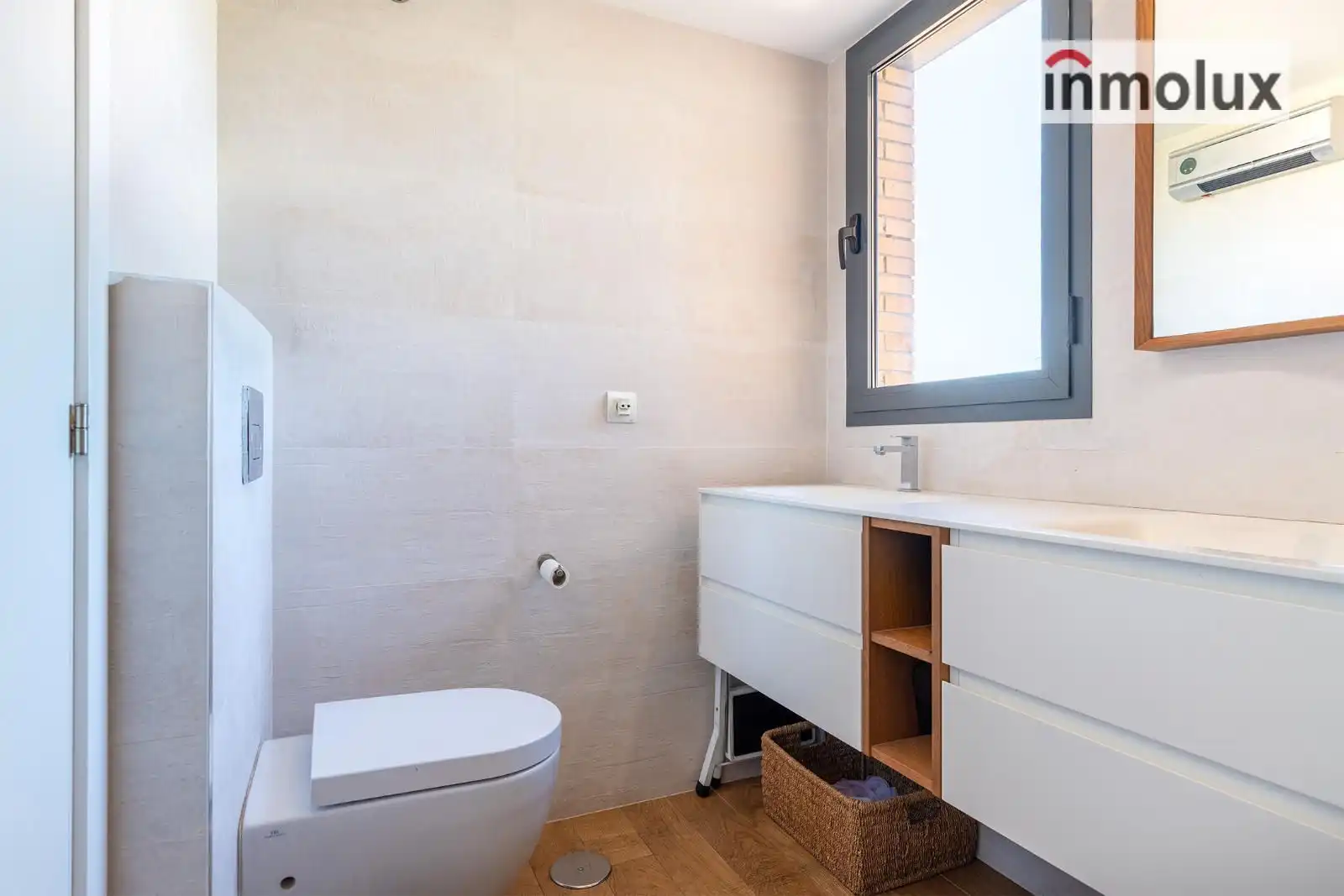 Badezimmer von Maisonette zur Miete in Alicante / Alacant mit Klimaanlage, Terrasse und Schwimmbad