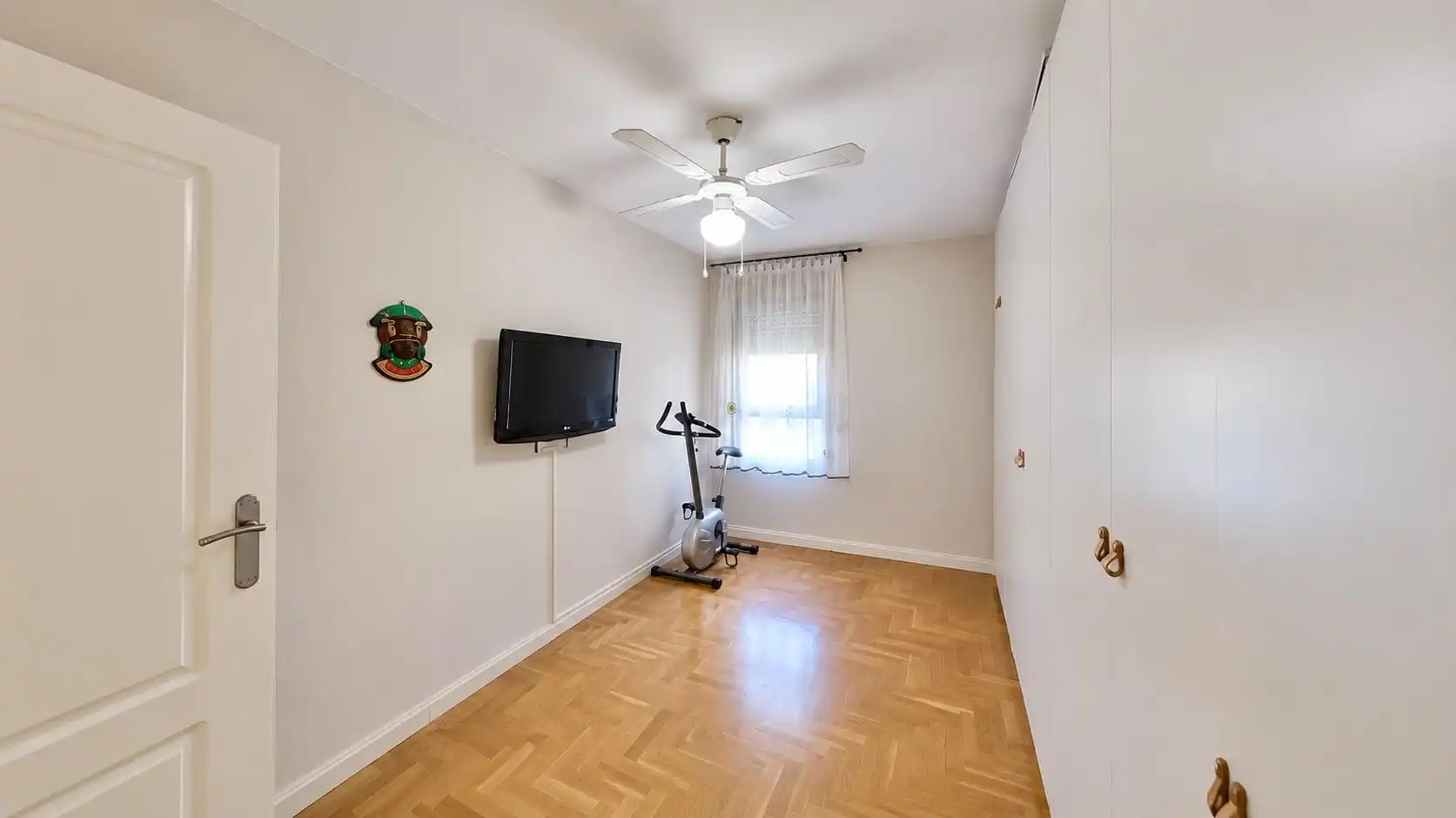 Dormitori de Apartament en venda en Fuenlabrada amb Aire condicionat, Calefacció i Jardí privat