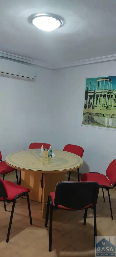 Local commercial à louer à Oeste, imagen 4