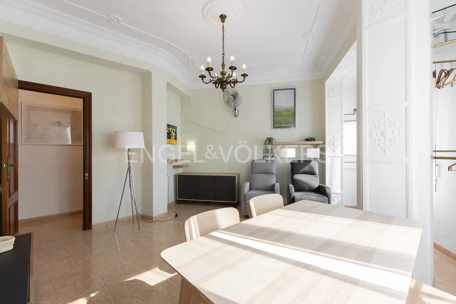 Living room of Flat for rent in Valencia  with Air Conditioner, Heating and Furnished