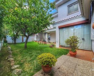 Jardí de Casa o xalet en venda en Cáceres Capital amb Calefacció, Terrassa i Traster