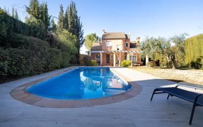 Piscina de Casa o xalet en venda en Albolote amb Aire condicionat, Calefacció i Jardí privat