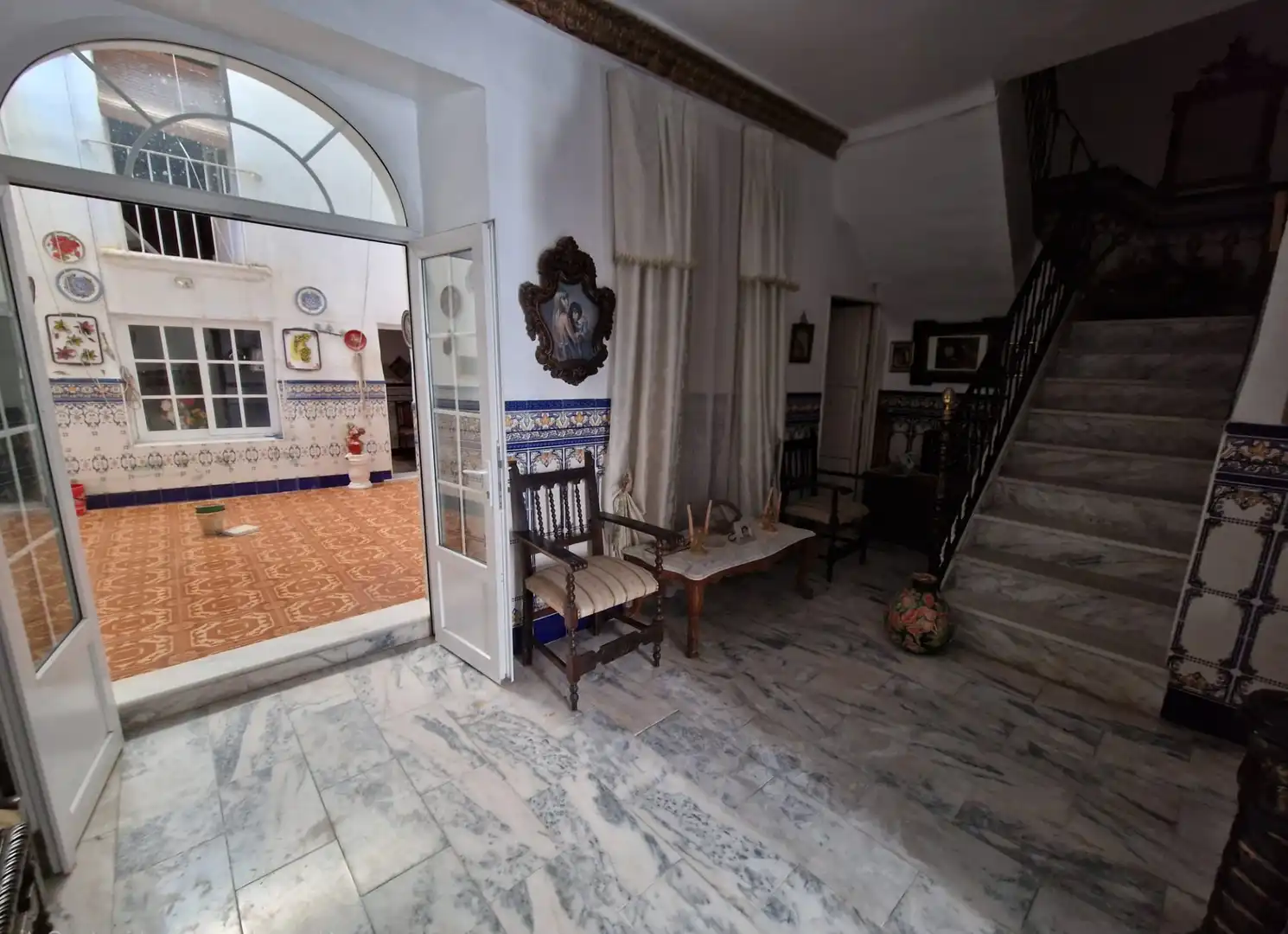 Casa amb terrassa en venda a Fernán-Núñez, imagen 2