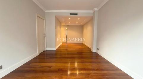 Photo 4 of Flat to rent in Las Arenas, Getxo
