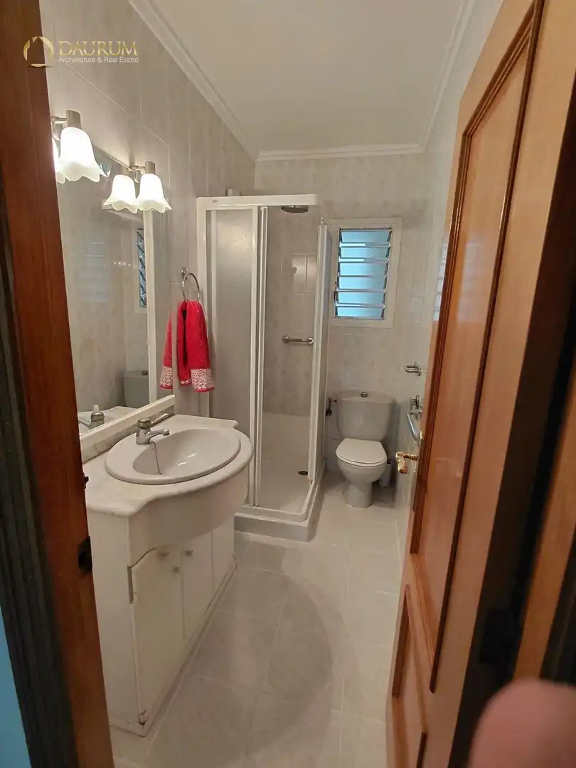Baño de Piso en venta en Valencia con Terraza