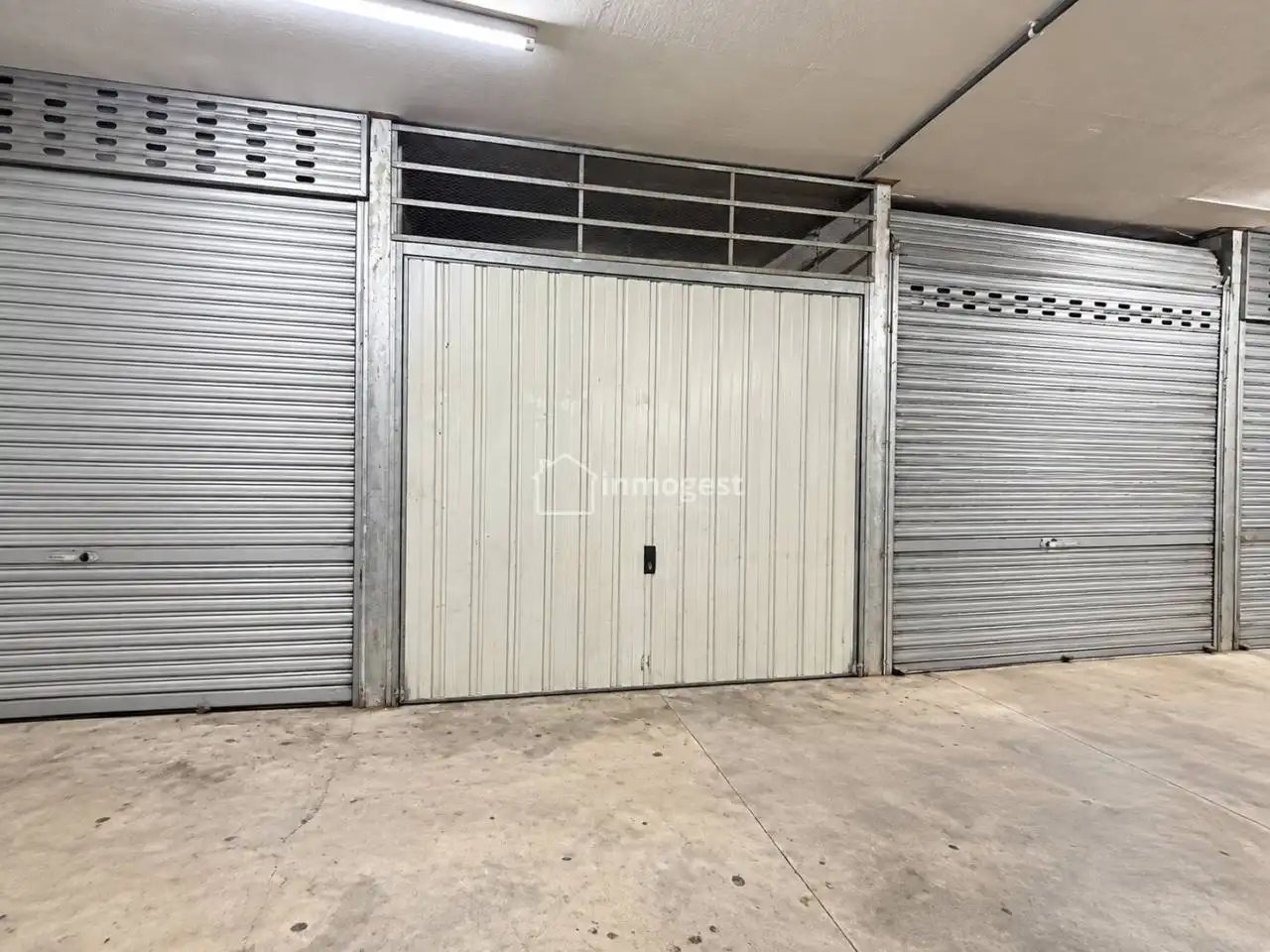 Garage zur Miete in Salt, Girona