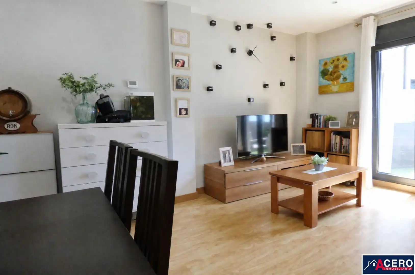 Wohnzimmer von Erdgeschoss zum Verkauf in Santander mit Terrasse und Möbliert