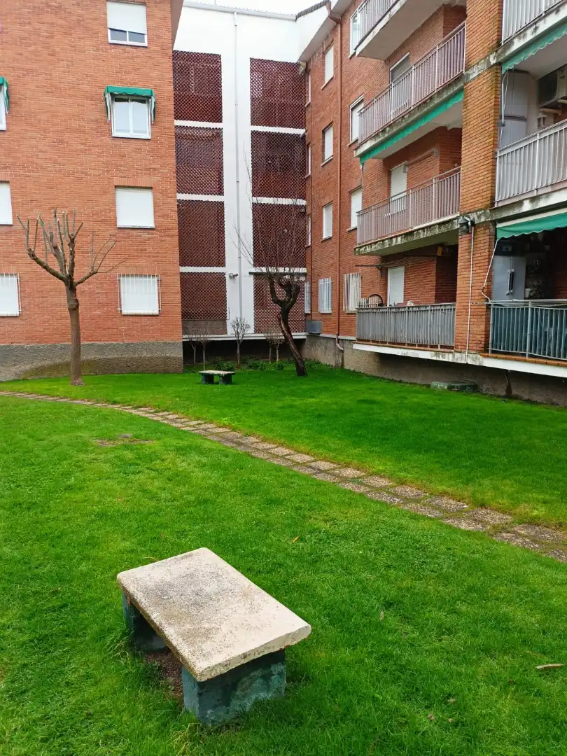 Parkplatz von Wohnung zum Verkauf in Chapinería mit Gemeinschaftspool