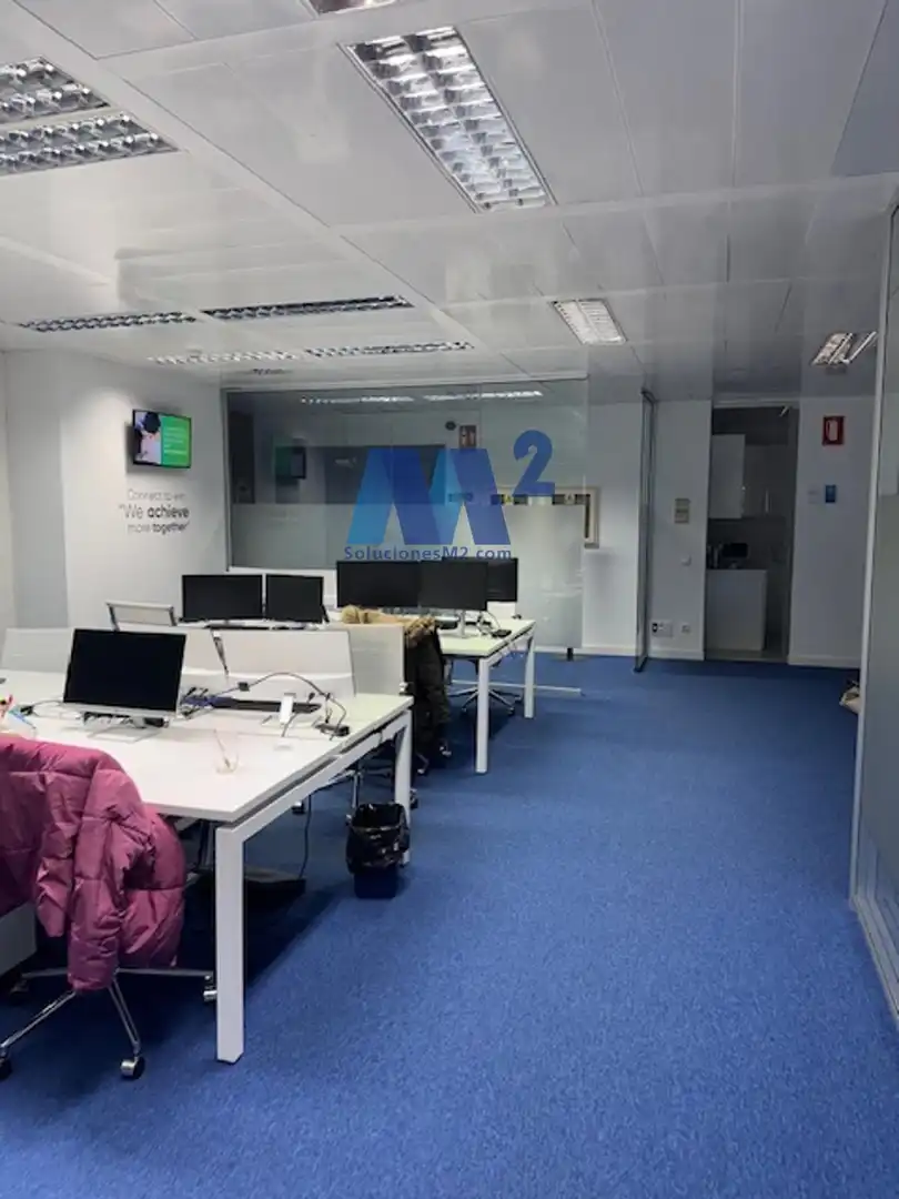 Oficina de alquiler en Anabel Segura, Arroyo de la Vega
