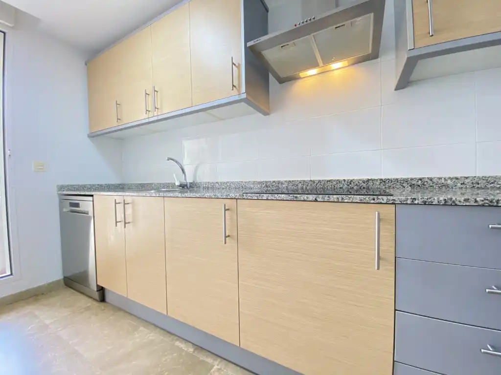 Piso en venta en Calle Sant Bertomeu, Avenida Alemania-Italia