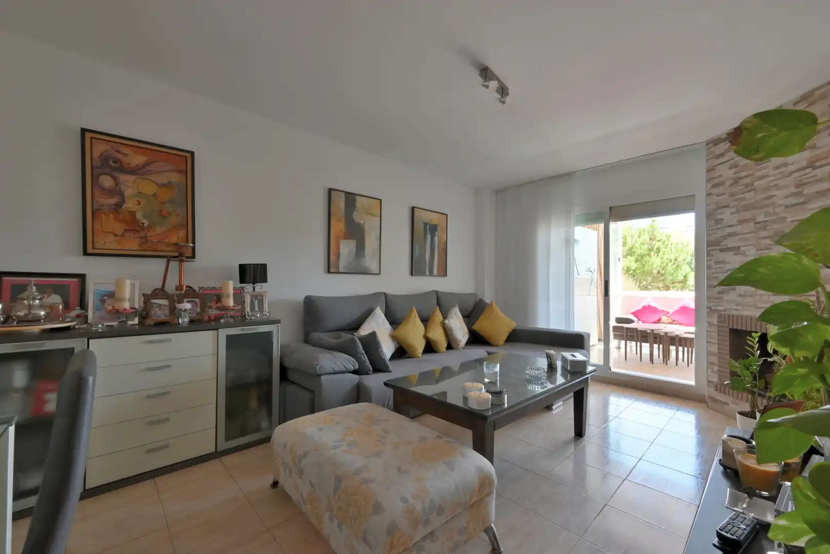 Sala de estar de Apartamento en venta en Mijas con Terraza, Piscina y Amueblado