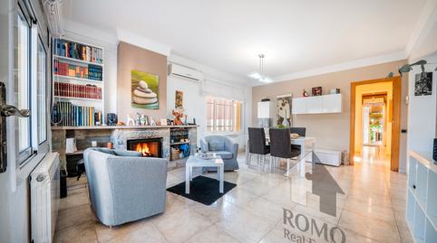 Foto 5 de Casa o xalet en venda a Avinguda Catorze, Santa Perpètua de Mogoda, Barcelona