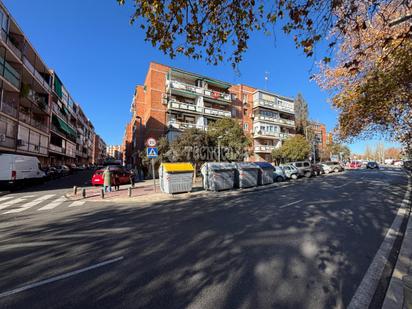 Vista exterior de Pis en venda en Leganés