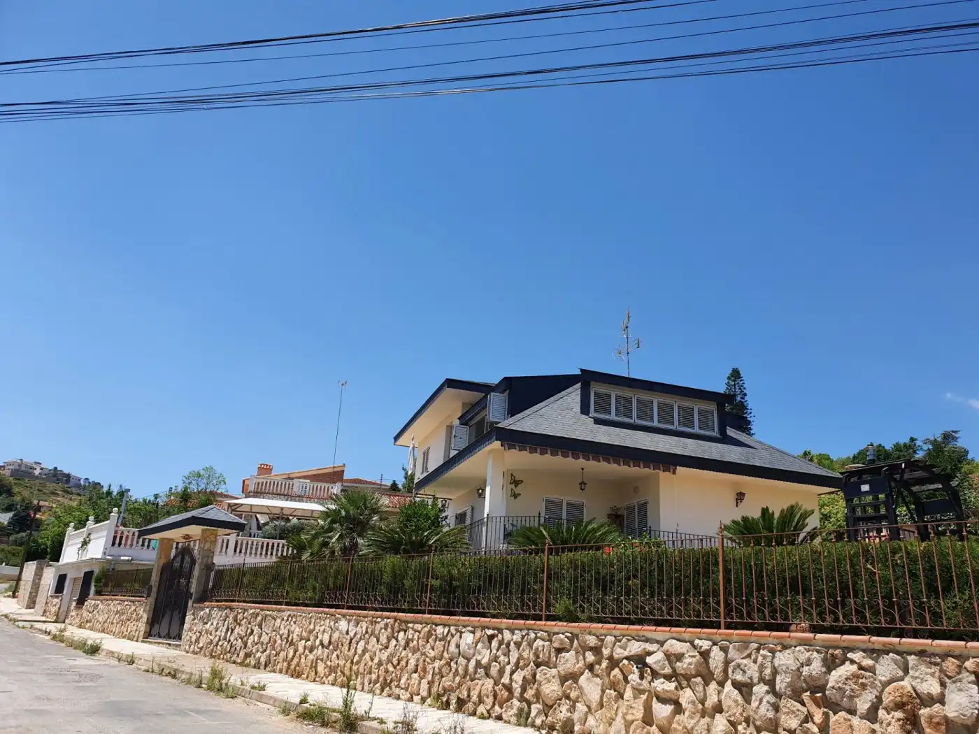 Vista exterior de Casa o chalet en venta en Chiva con Calefacción, Jardín privado y Terraza