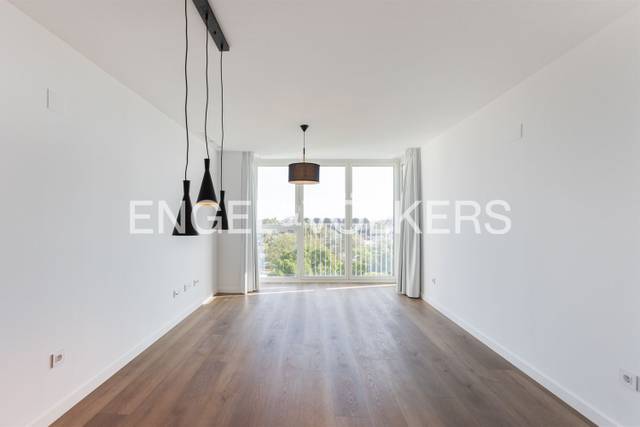 Piso en Alquiler en Carrer de Joan Verdeguer en El Grau