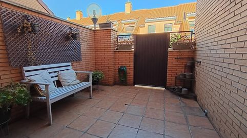 Foto 2 de Casa adosada en venda a Aldeamayor de San Martín, Valladolid