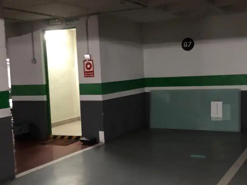 Parking of Garage for rent in Madrid