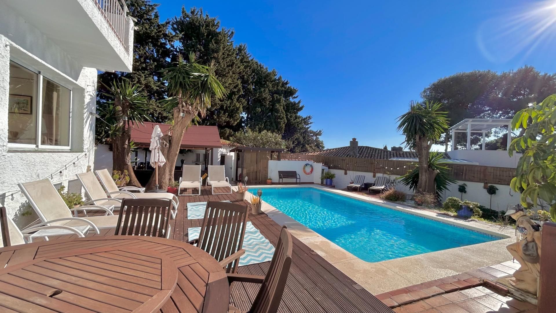Piscina de Casa o xalet en venda en Torremolinos amb Aire condicionat, Jardí privat i Terrassa