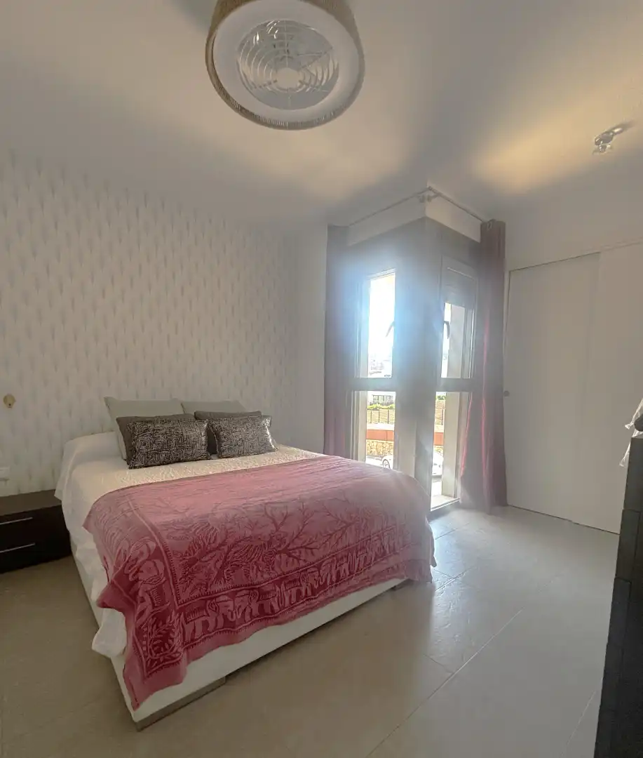 Schlafzimmer von Wohnung zur Miete in Sant Josep de sa Talaia mit Klimaanlage, Heizung und Privatgarten