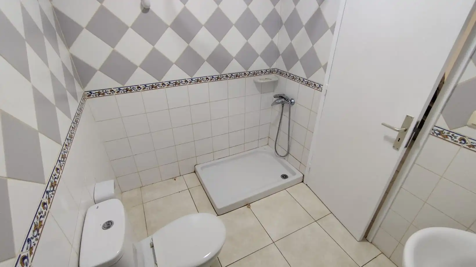 Bathroom of Flat for rent in Santa Cruz de Tenerife  with Private garden, Storage room and Balcony