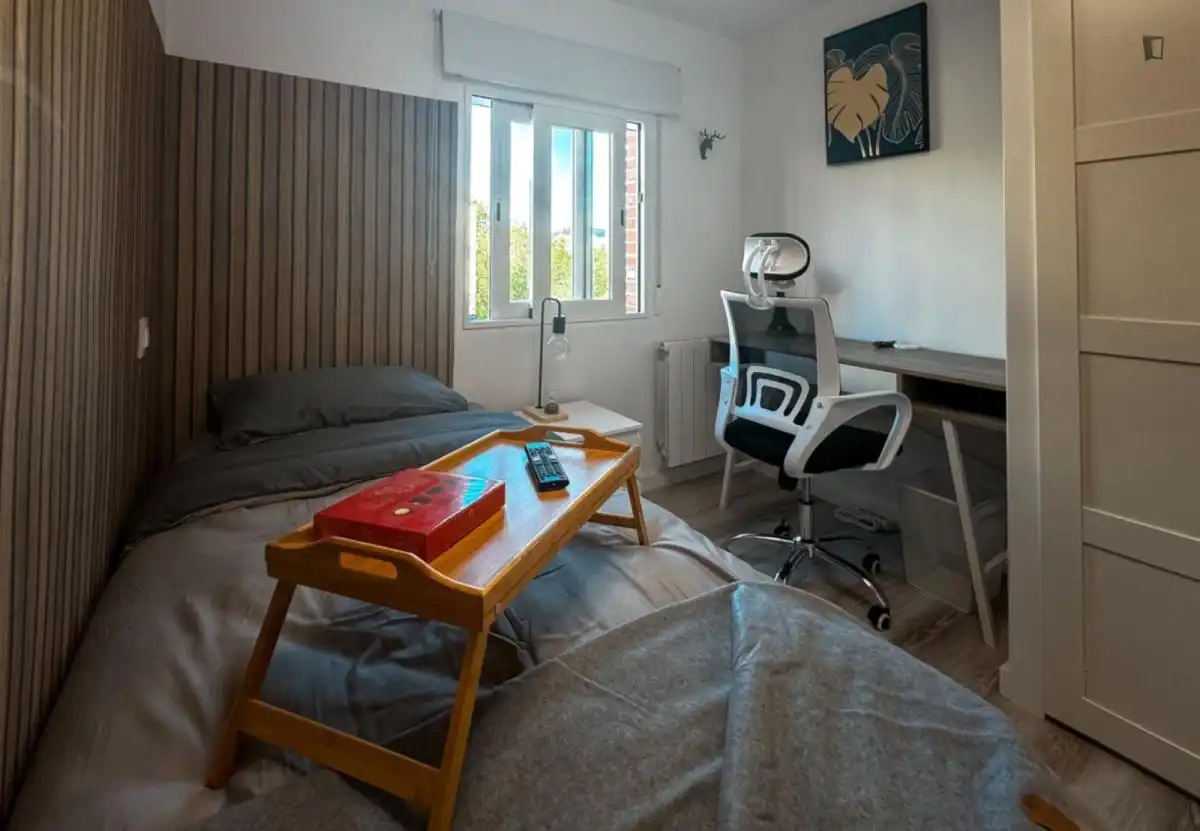 Schlafzimmer von Wohnungen zur untervermieten in Madrid mit Klimaanlage, Heizung und Möbliert