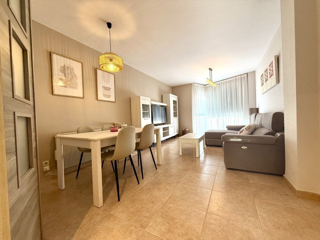 Living room of Flat for sale in Benicasim / Benicàssim  with Oven and Microwave