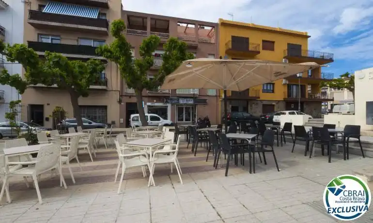 Locale commerciale in vendita a Centre