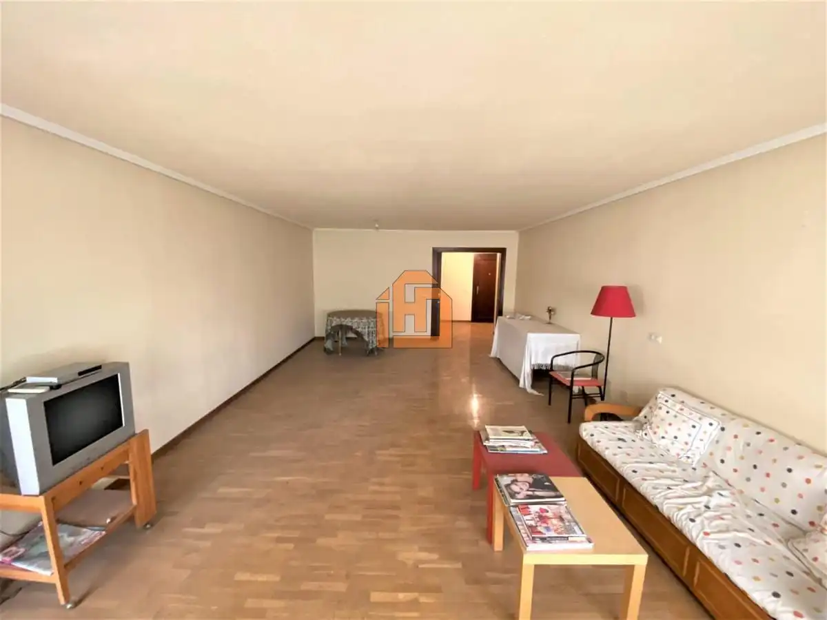 Flat with lift for sale in Calle Rodriguez Del Valle, imagen 2